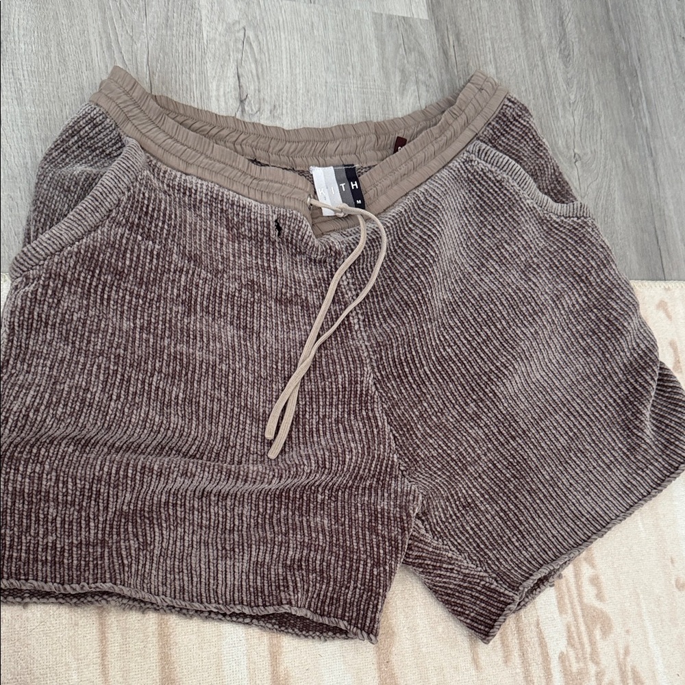 Kith men’s Textured Brown Shorts